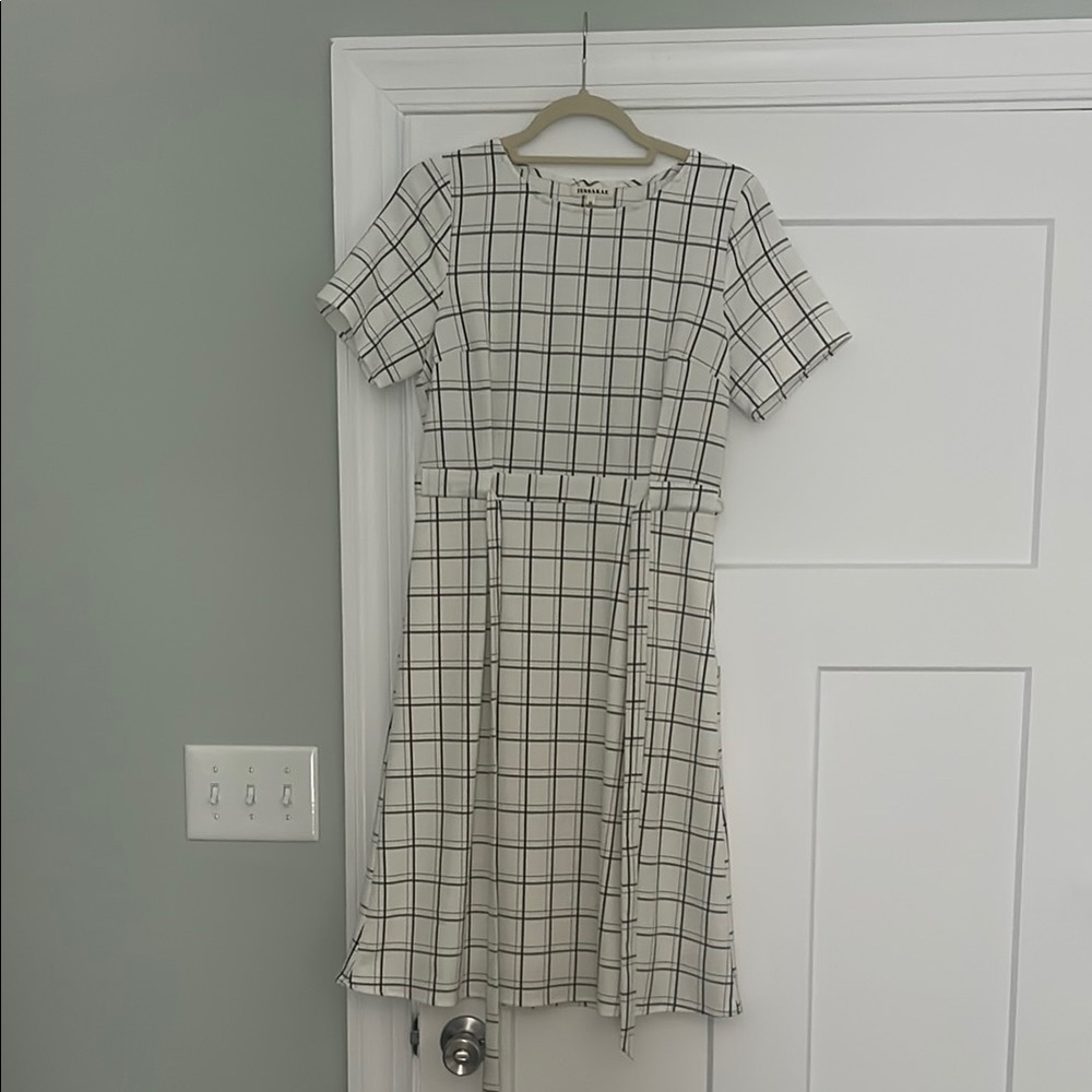 Jessakae Elegant white and burgundy Dress